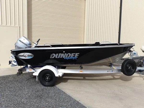 Dundee Explorer open boat